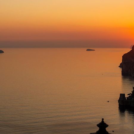 Aria Di Mare,Near Elevator, Few Steps, Parking, Garden Apartment Positano Exterior photo