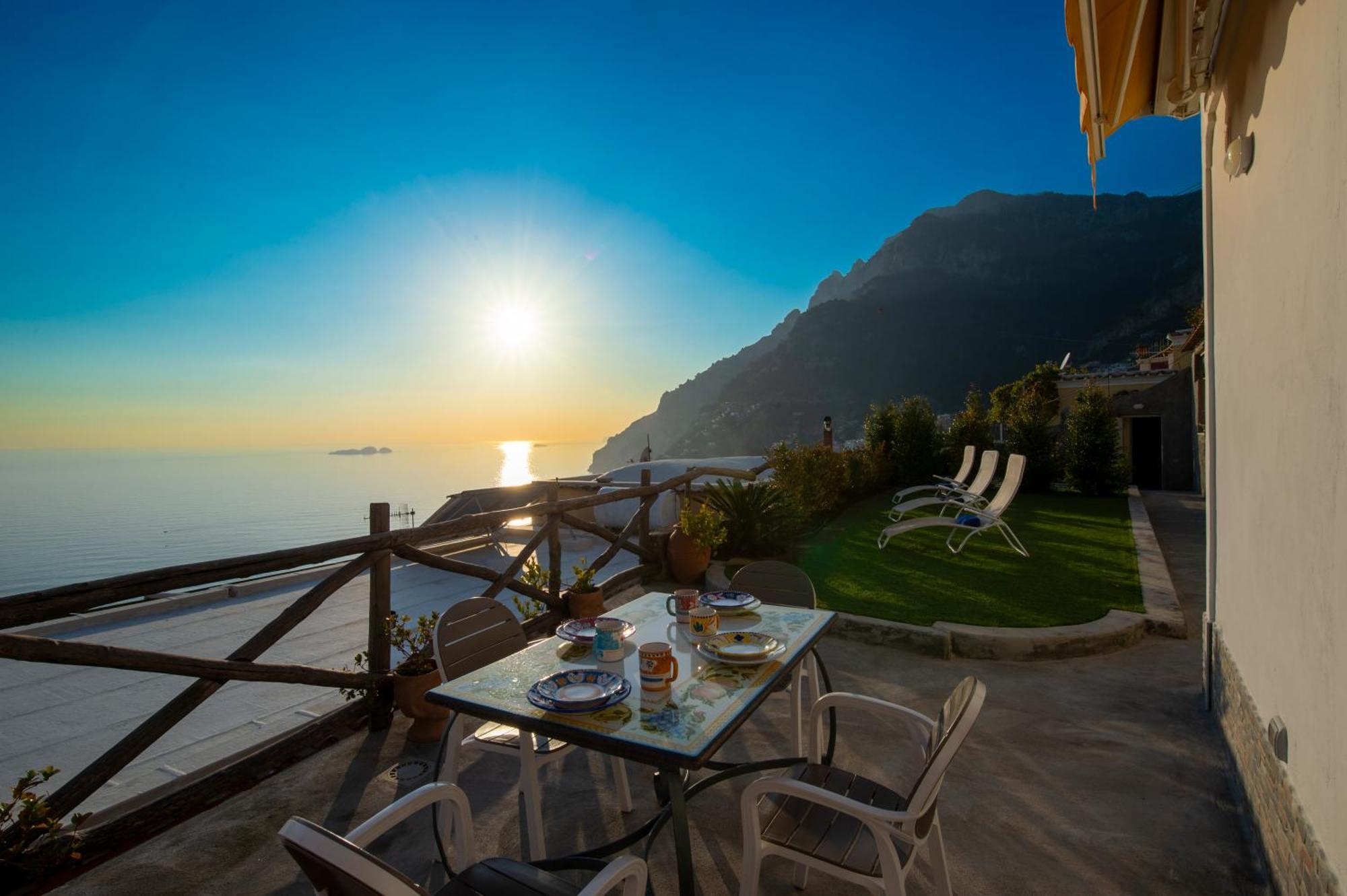 Aria Di Mare,Near Elevator, Few Steps, Parking, Garden Apartment Positano Exterior photo