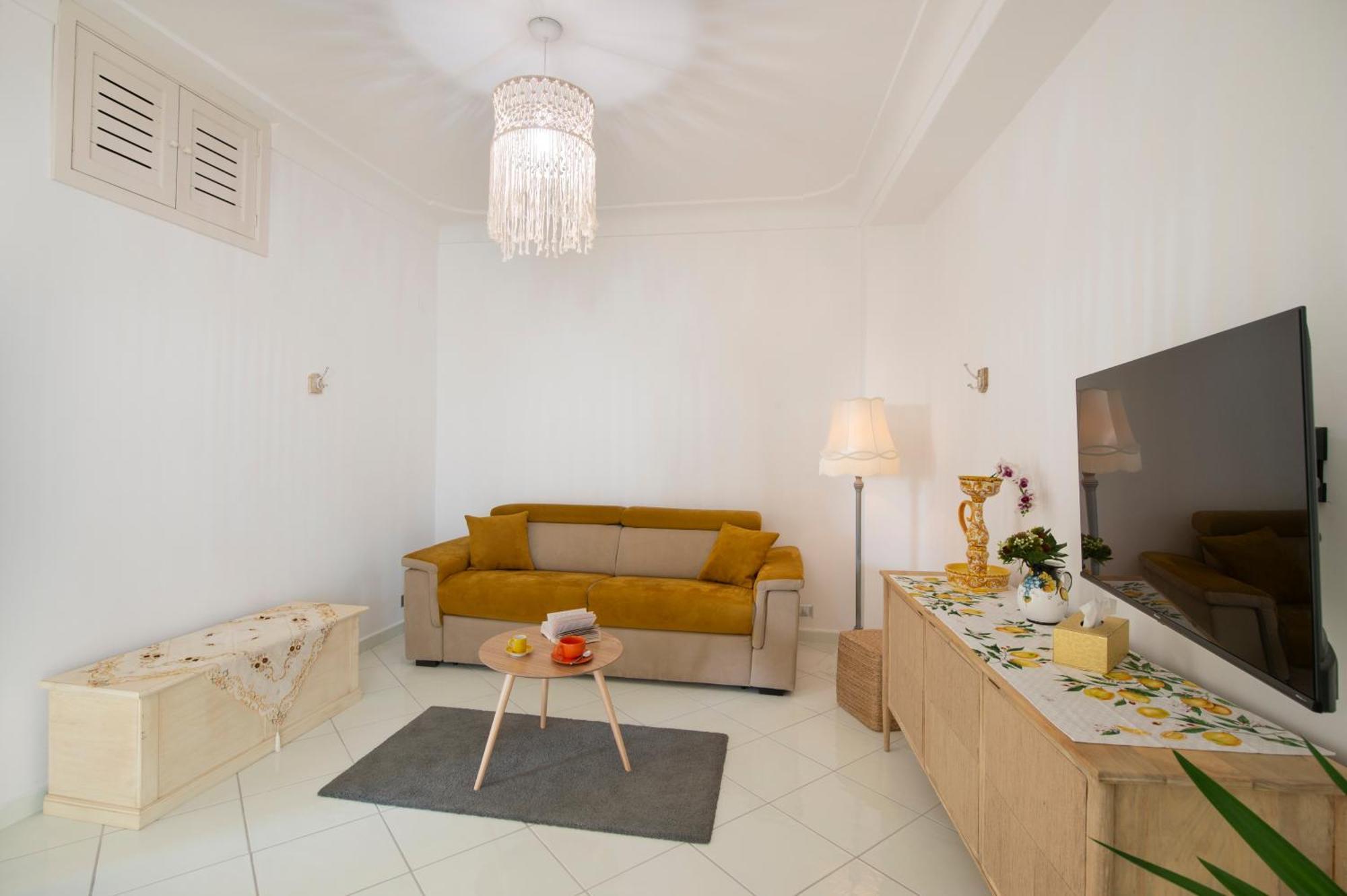 Aria Di Mare,Near Elevator, Few Steps, Parking, Garden Apartment Positano Exterior photo