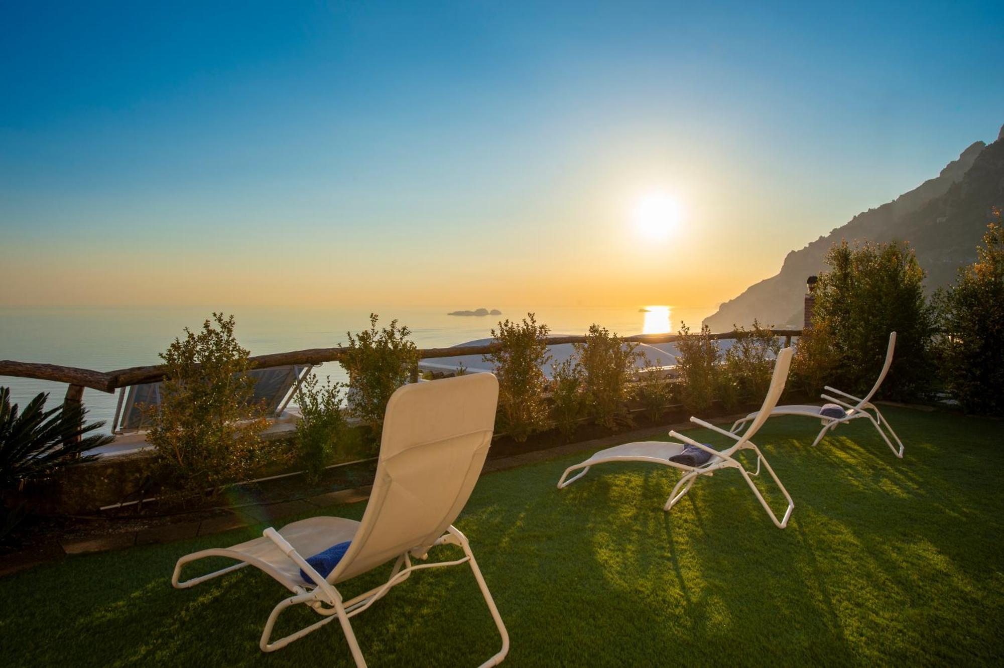 Aria Di Mare,Near Elevator, Few Steps, Parking, Garden Apartment Positano Exterior photo